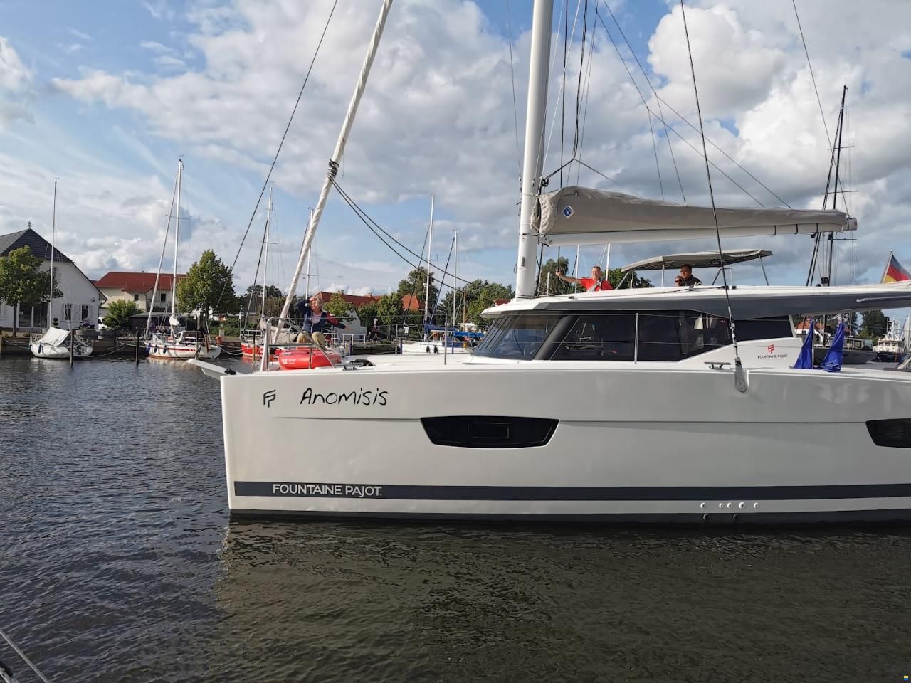 Fountaine Pajot Lucia 40