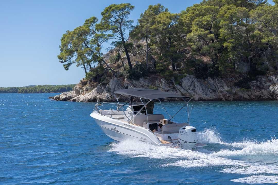 Mingolla Brava 22 Open