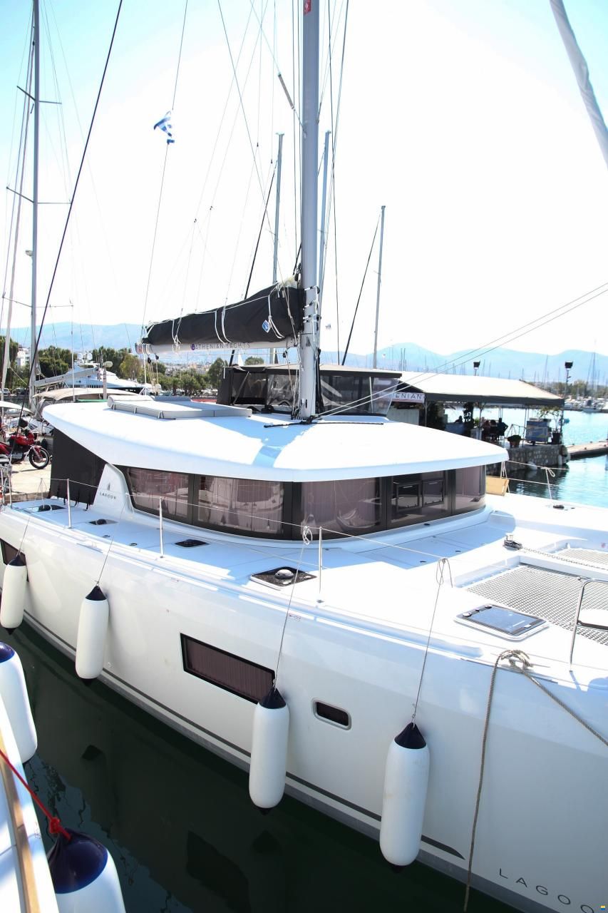 Lagoon 42