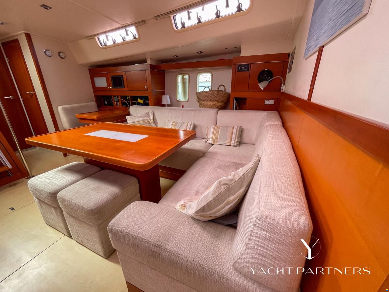Hanse 545