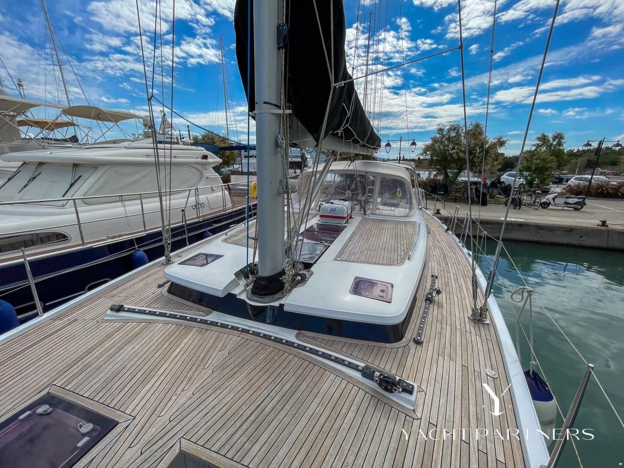 Hanse 545
