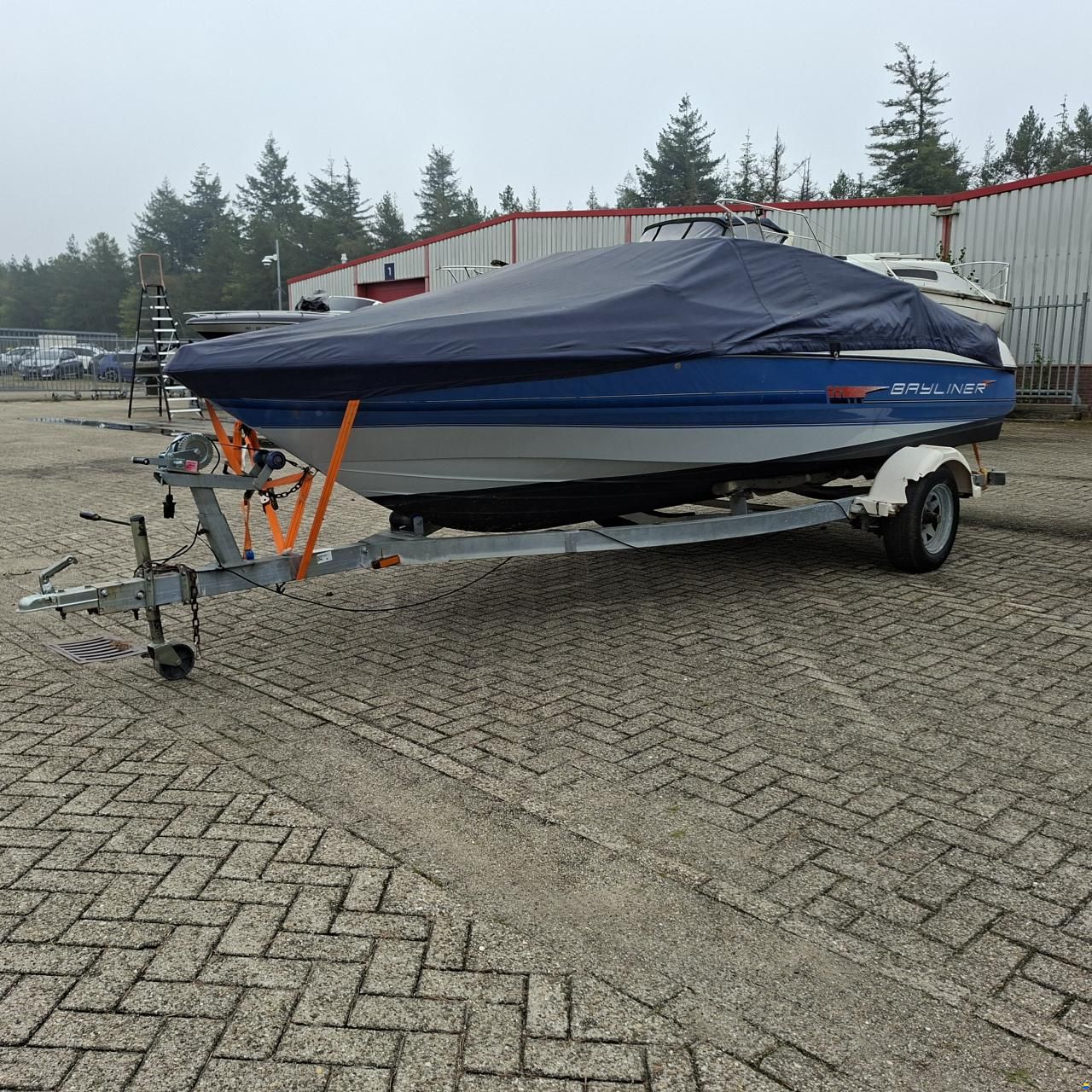 Bayliner 1850 Capri Bowride