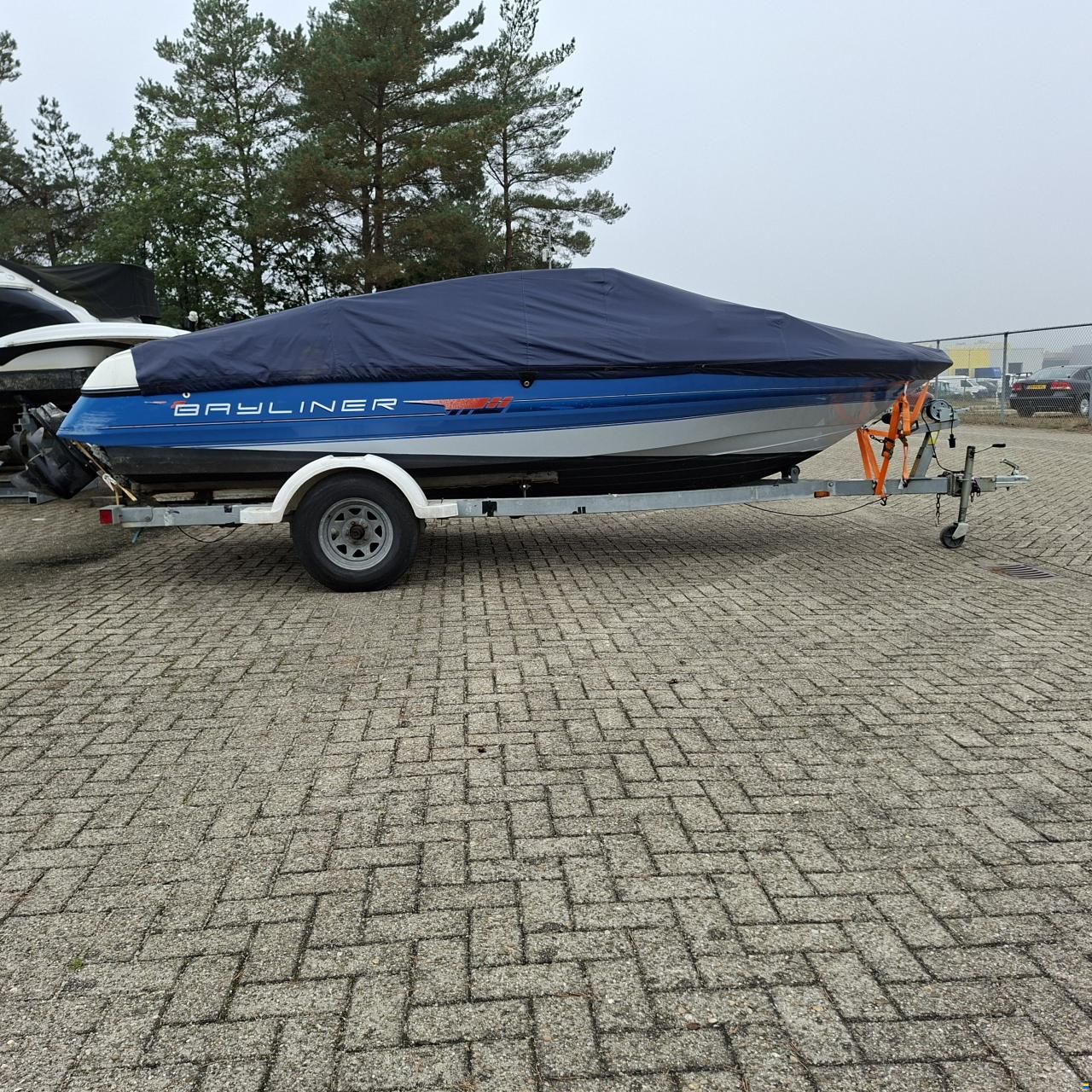 Bayliner 1850 Capri Bowride