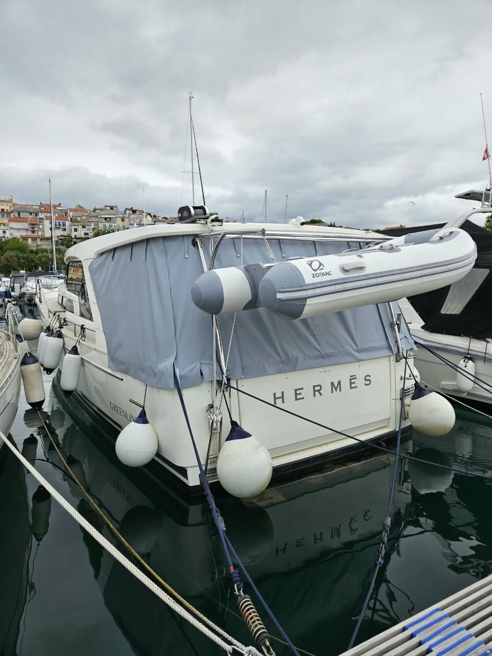Greenline 40 Solar