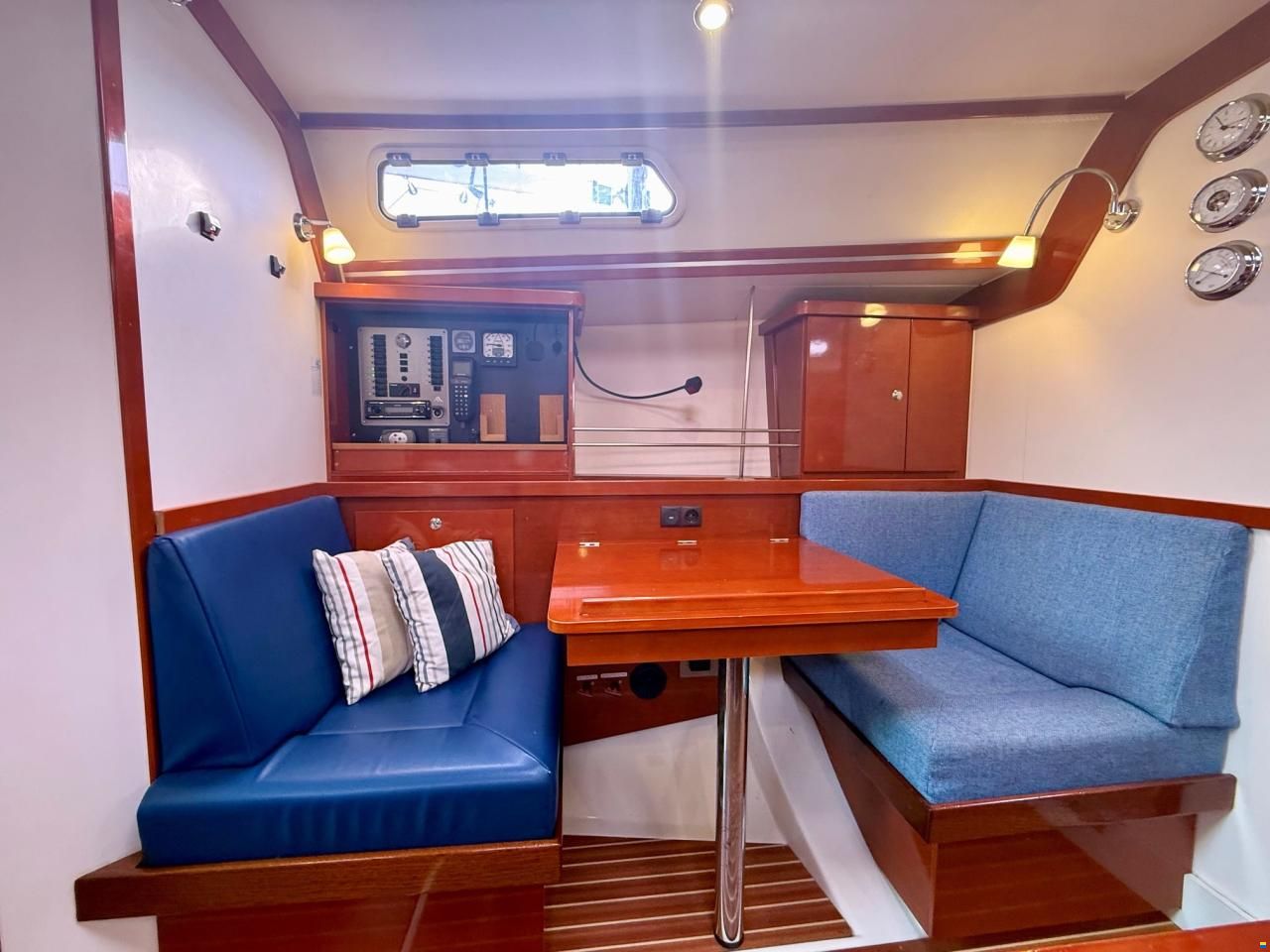 Hanse 370
