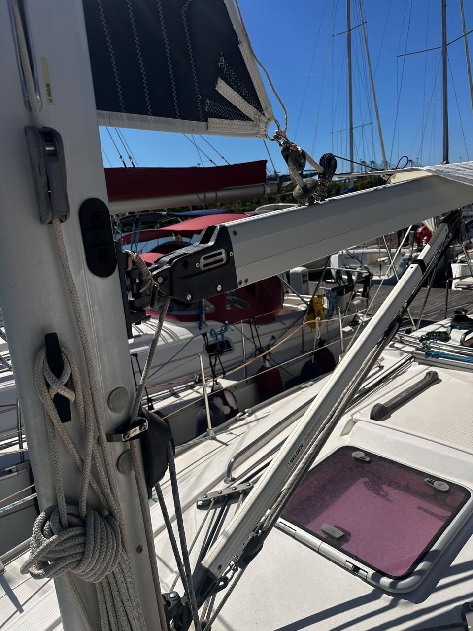 Bavaria 32
