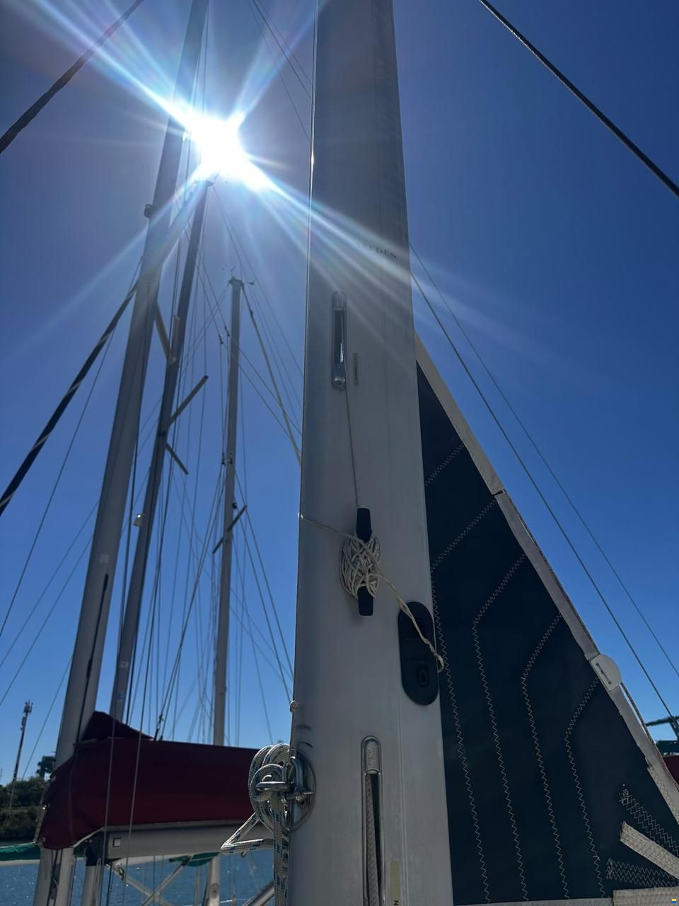 Bavaria 32