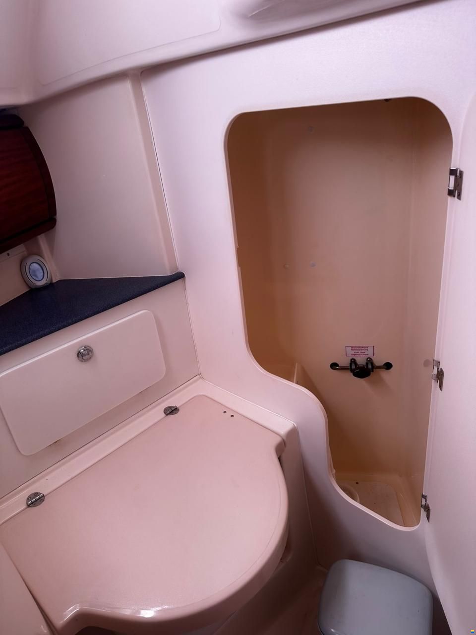 Bavaria 32