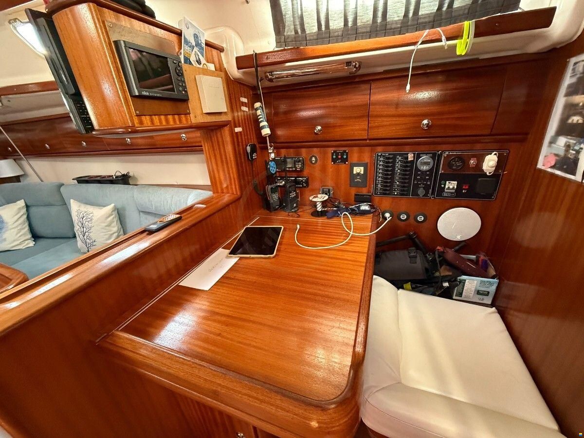Bavaria 44
