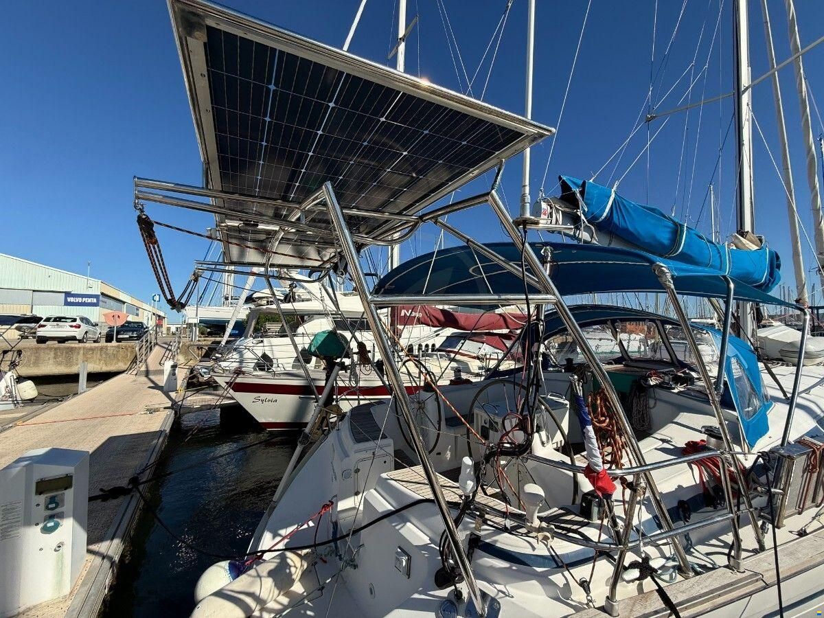 Bavaria 44