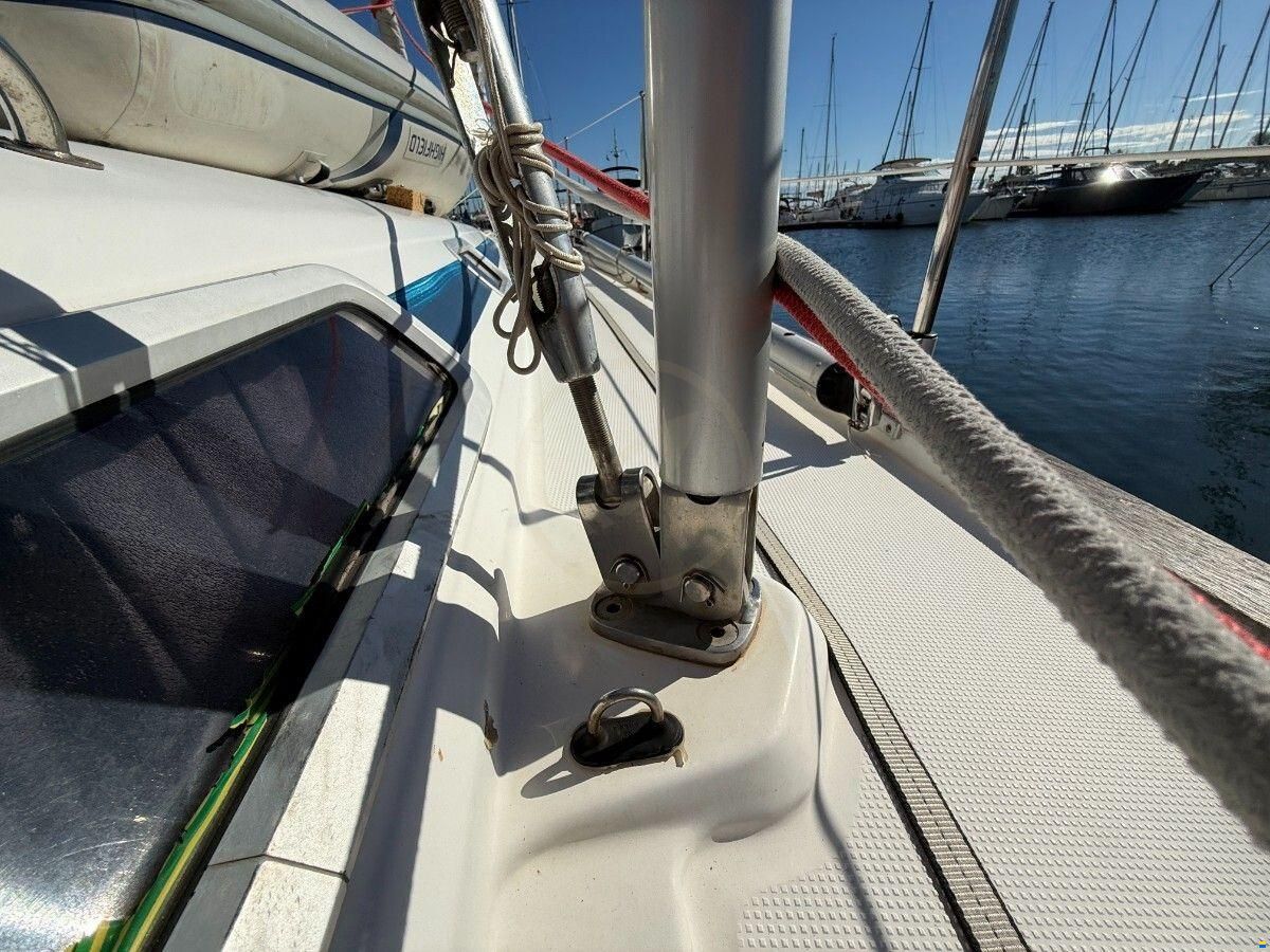 Bavaria 44