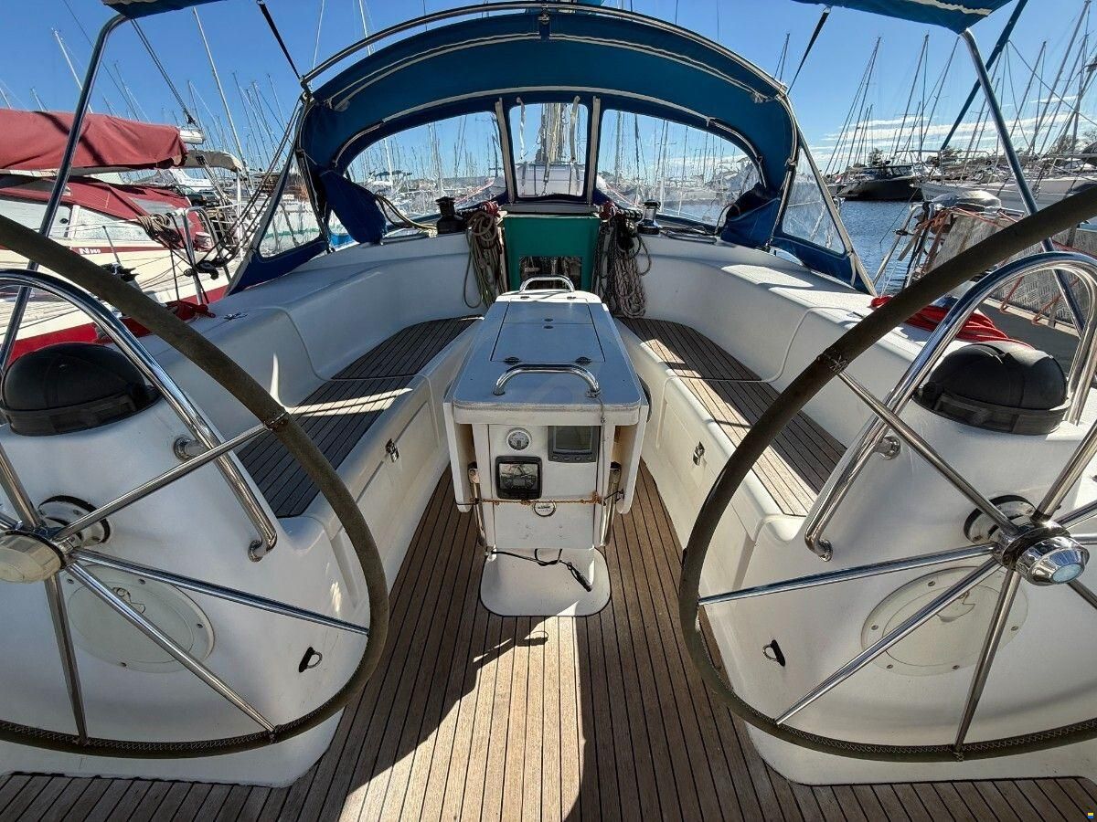 Bavaria 44