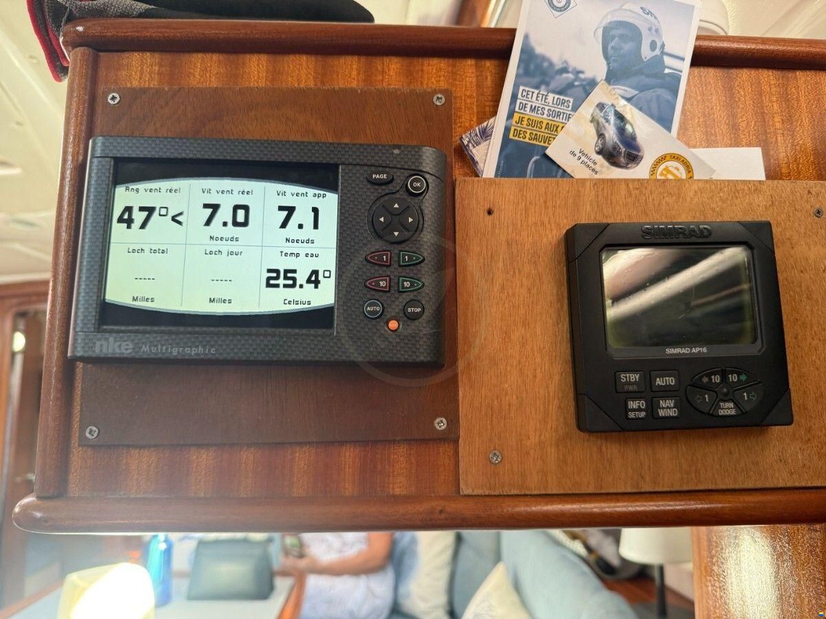 Bavaria 44