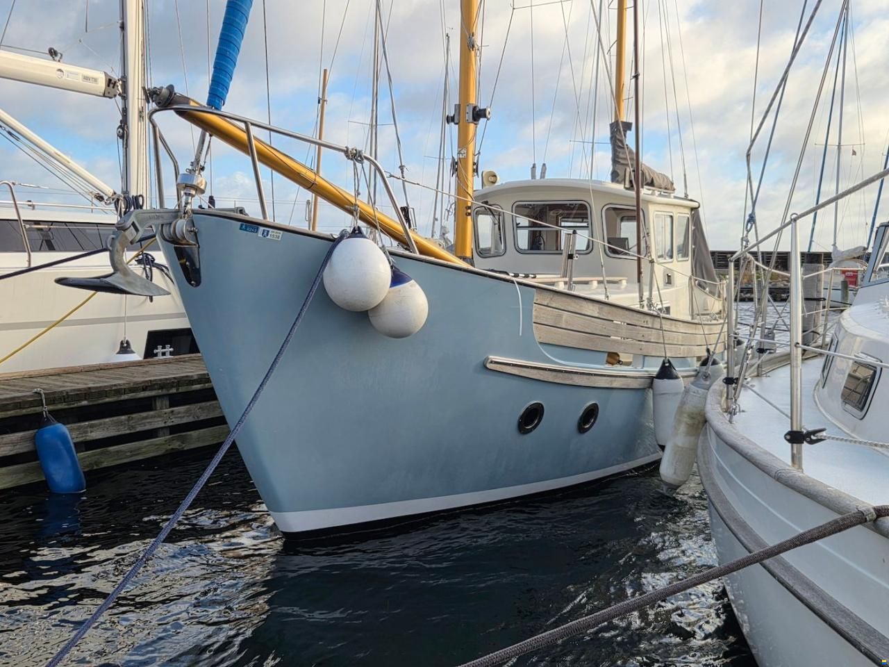 Fisher 30 Ketch
