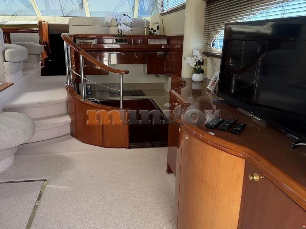 Fairline Squadron 55 Fly