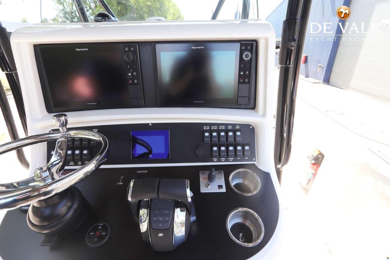 Boston Whaler 270 Outrage