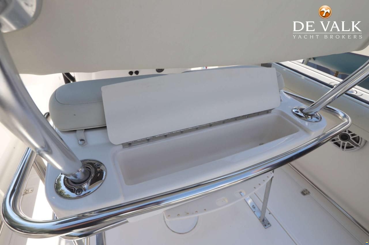 Boston Whaler 270 Outrage