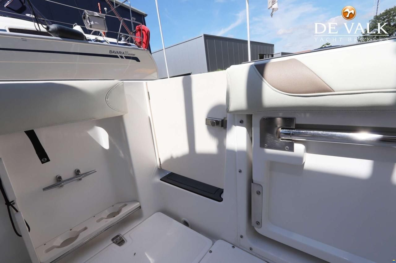 Boston Whaler 270 Outrage