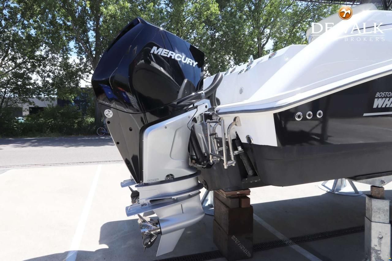 Boston Whaler 270 Outrage