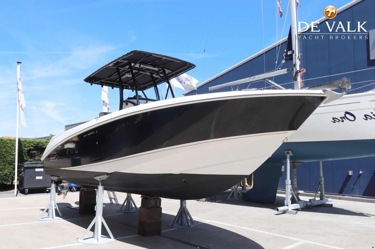 Boston Whaler 270 Outrage