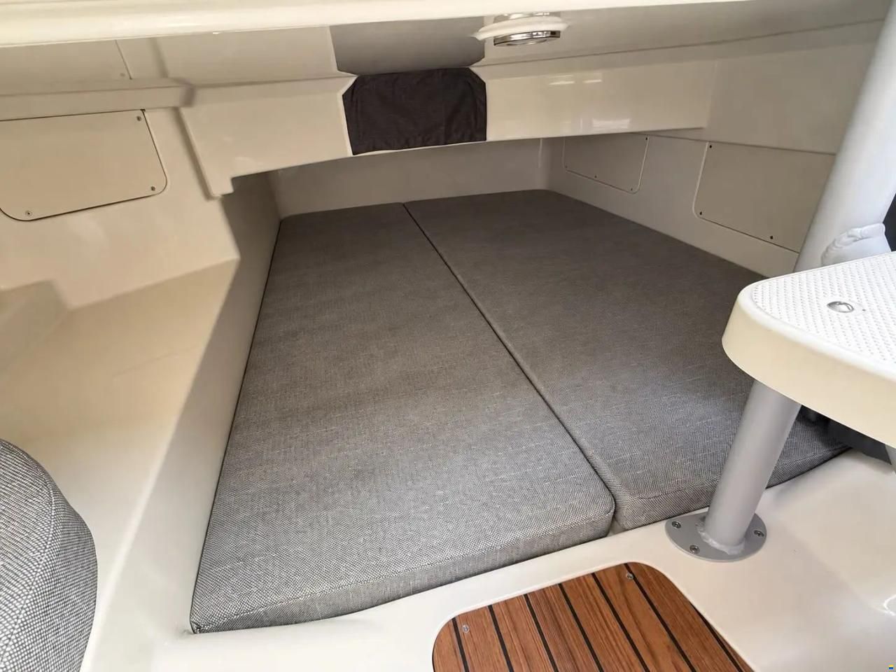 Quicksilver Activ 805 Cruiser