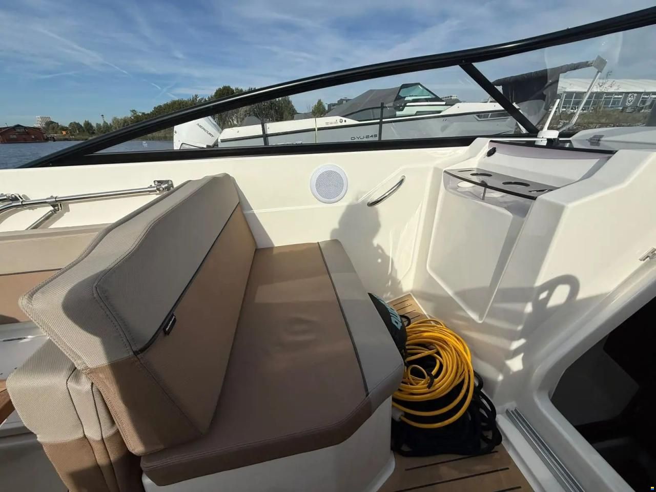 Quicksilver Activ 805 Cruiser