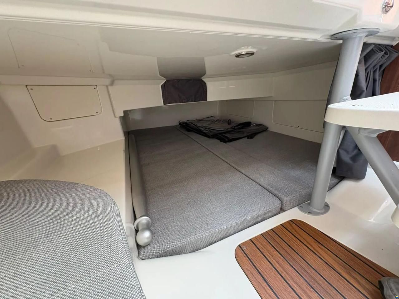 Quicksilver Activ 805 Cruiser