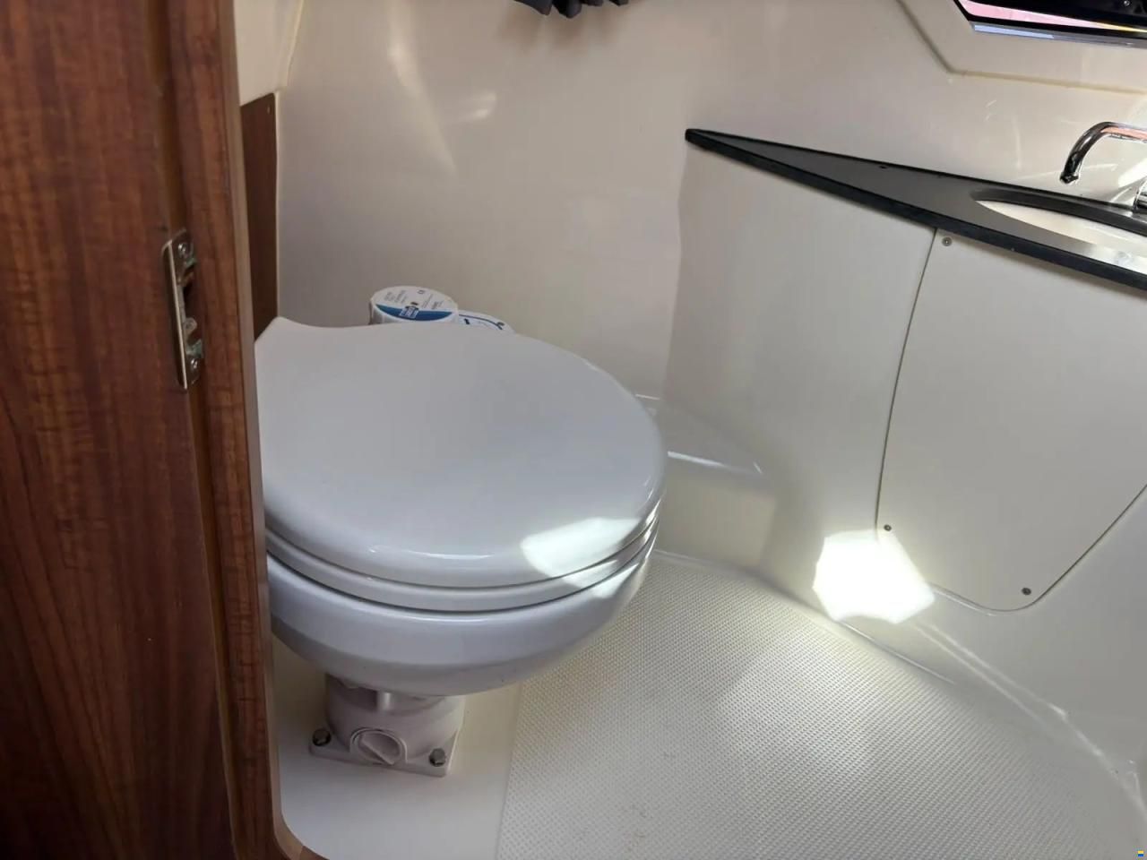 Quicksilver Activ 805 Cruiser