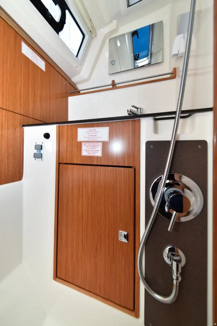 Bavaria Cruiser 37