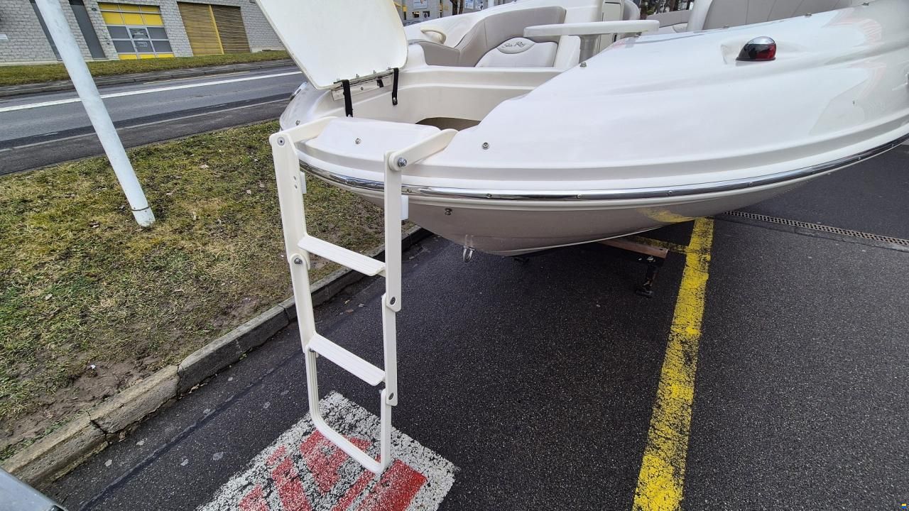 Sea Ray 200 Sundeck