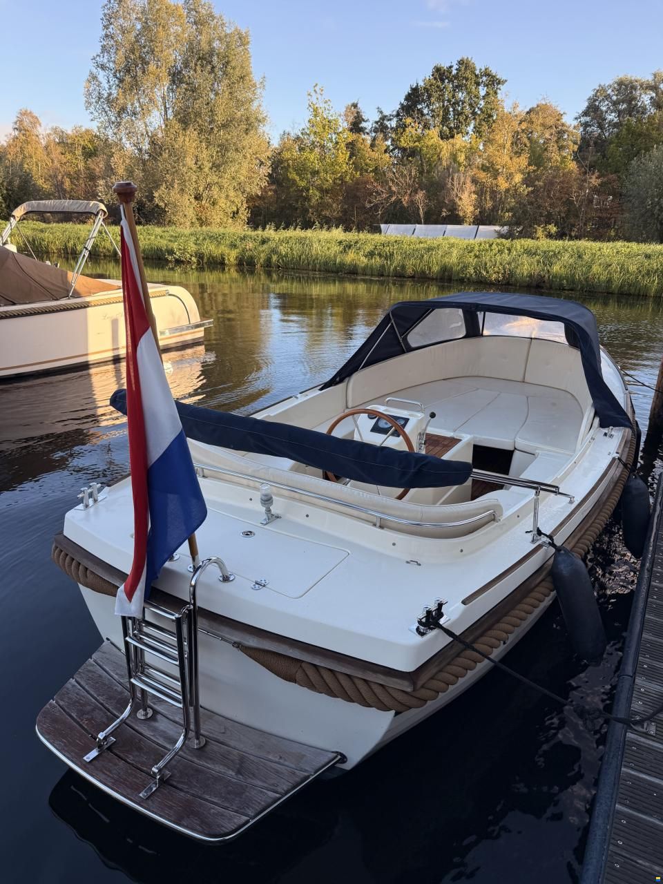 Interboat 22