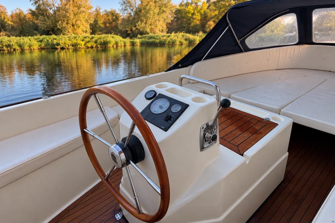 Interboat 22