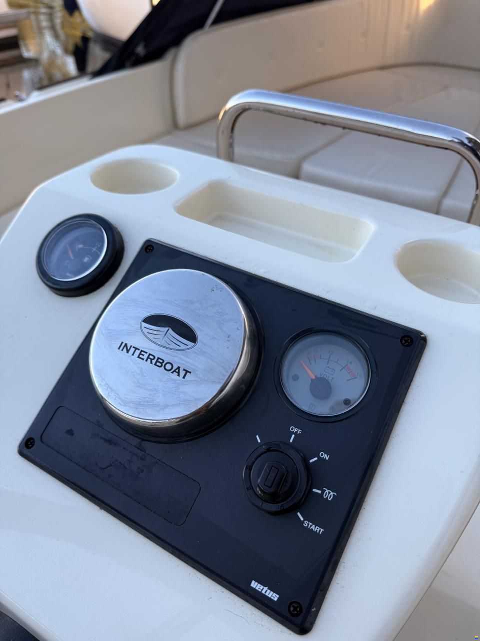 Interboat 22