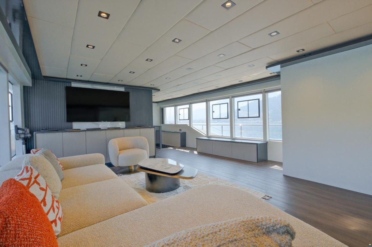 Custom Trawler 27m
