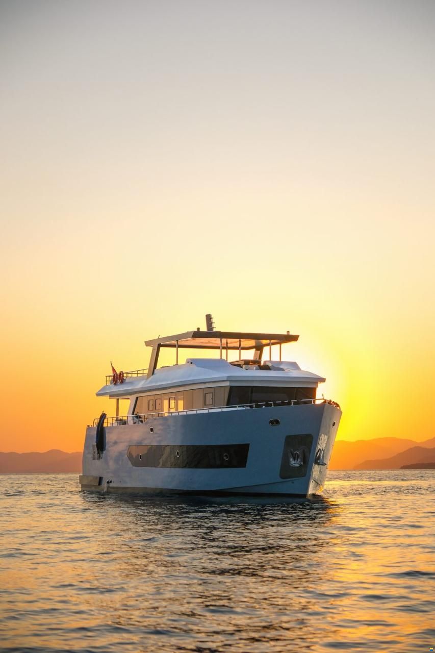 Custom Trawler 27m