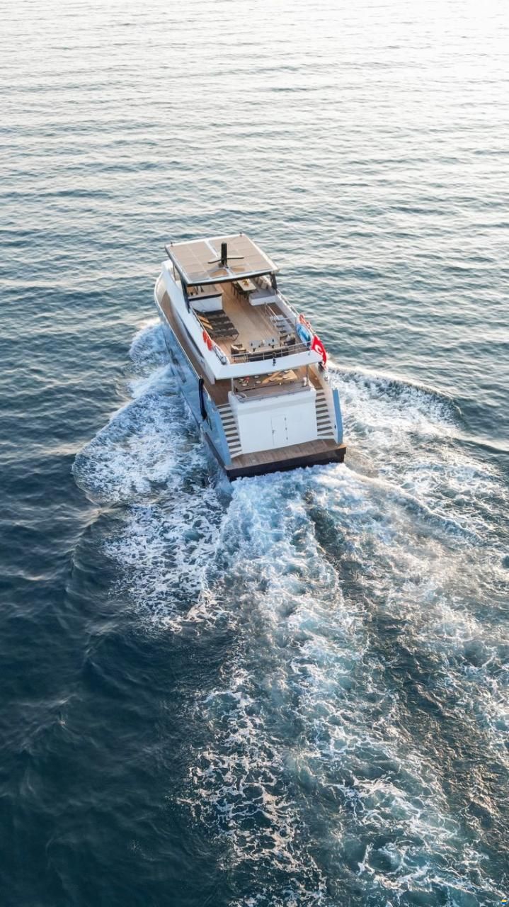 Custom Trawler 27m