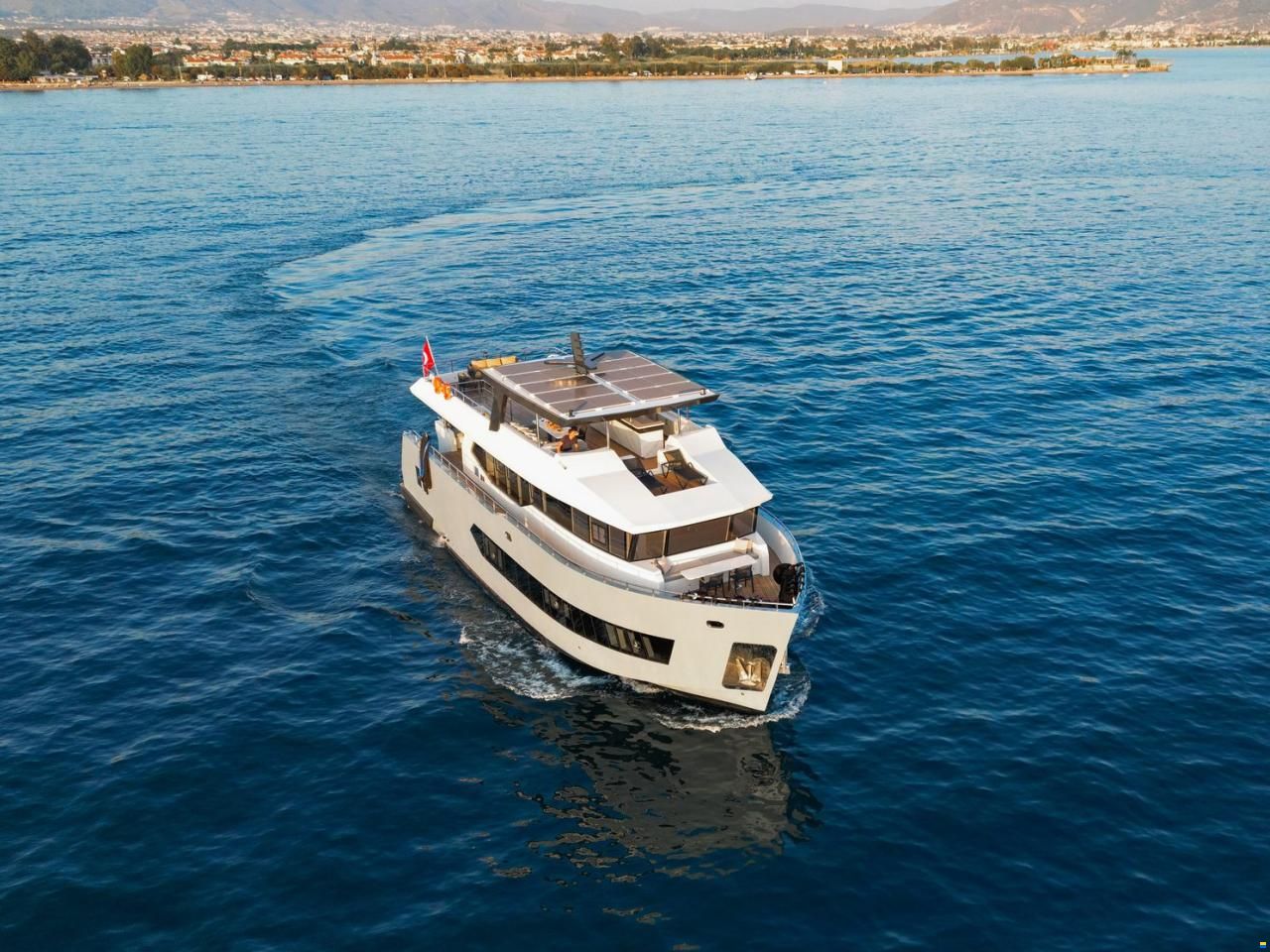Custom Trawler 27m