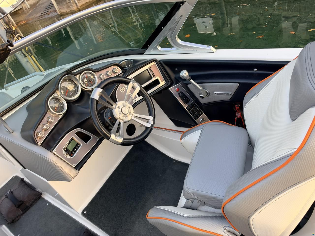 MasterCraft XT-20