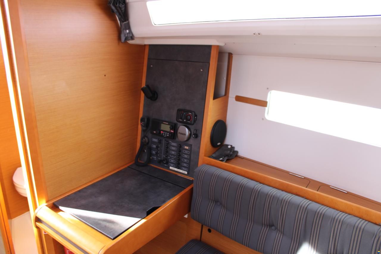 Sun Odyssey 349
