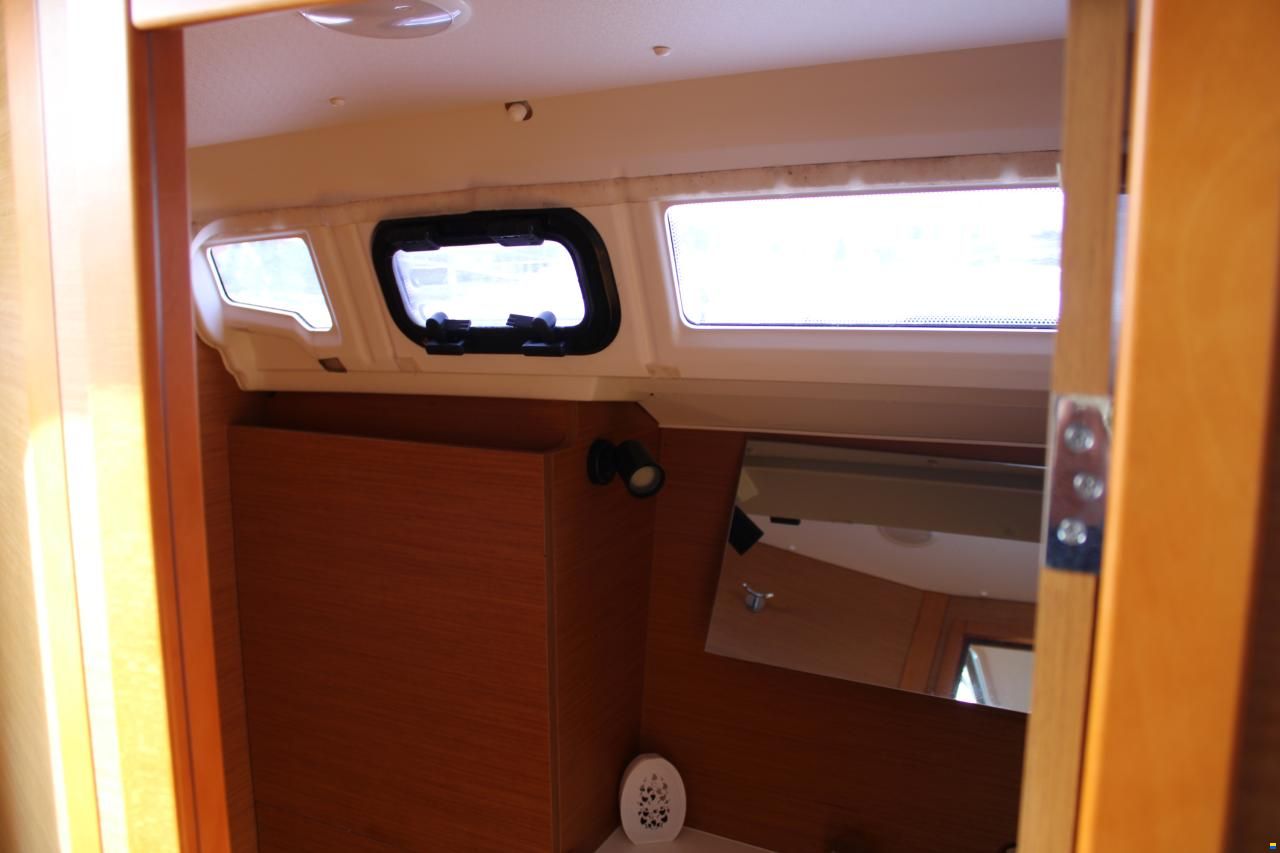 Sun Odyssey 349