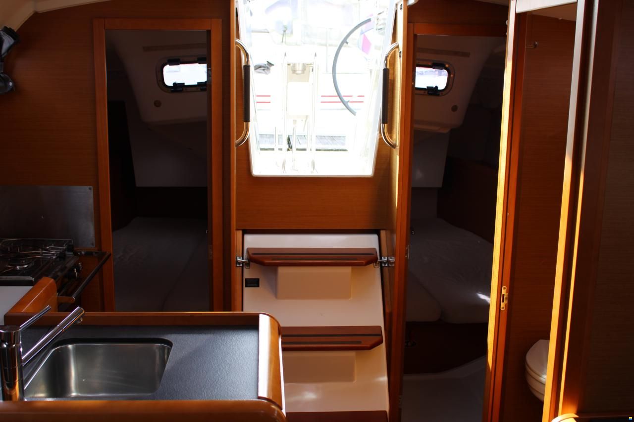 Sun Odyssey 349