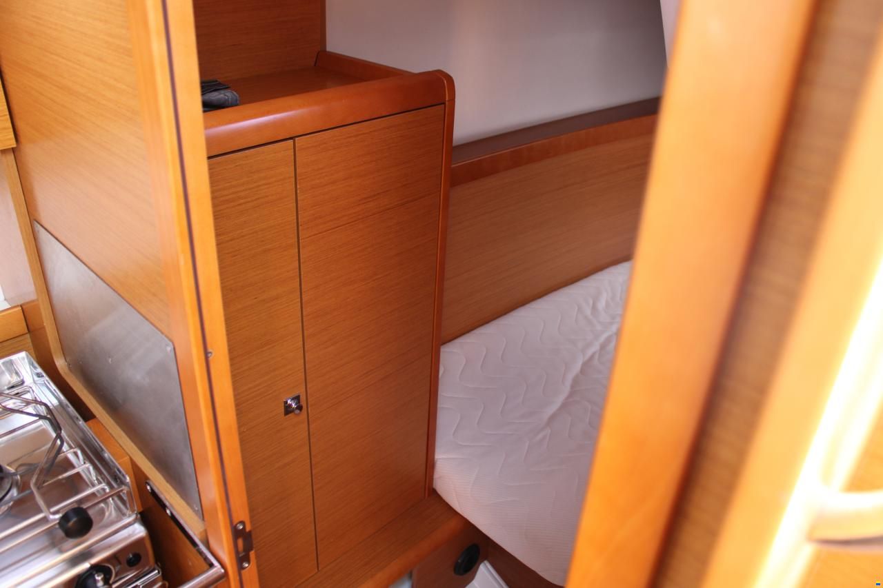 Sun Odyssey 349