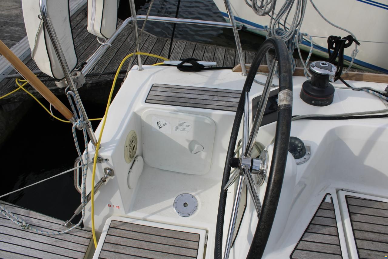 Sun Odyssey 349