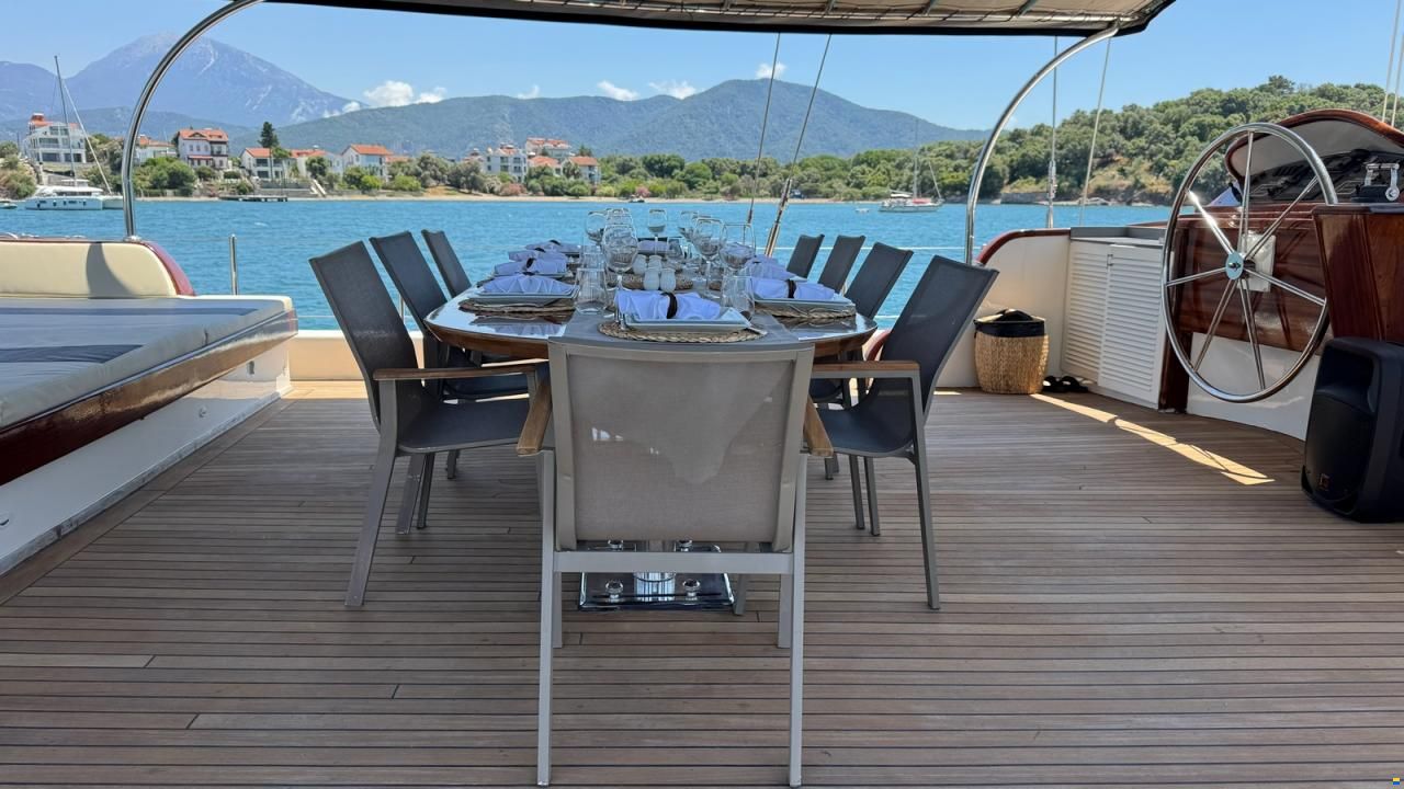 Custom Schooner 38m