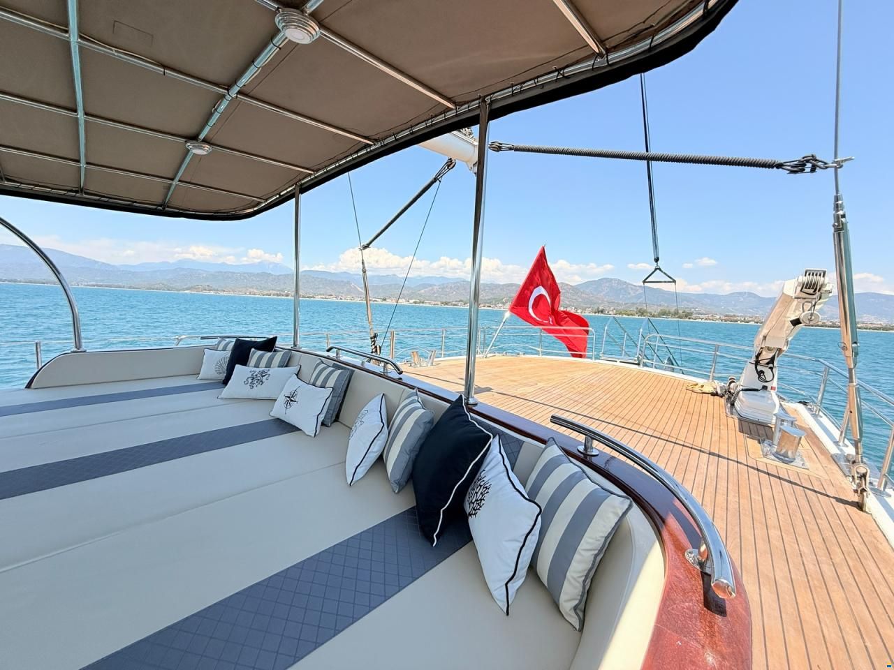 Custom Schooner 38m