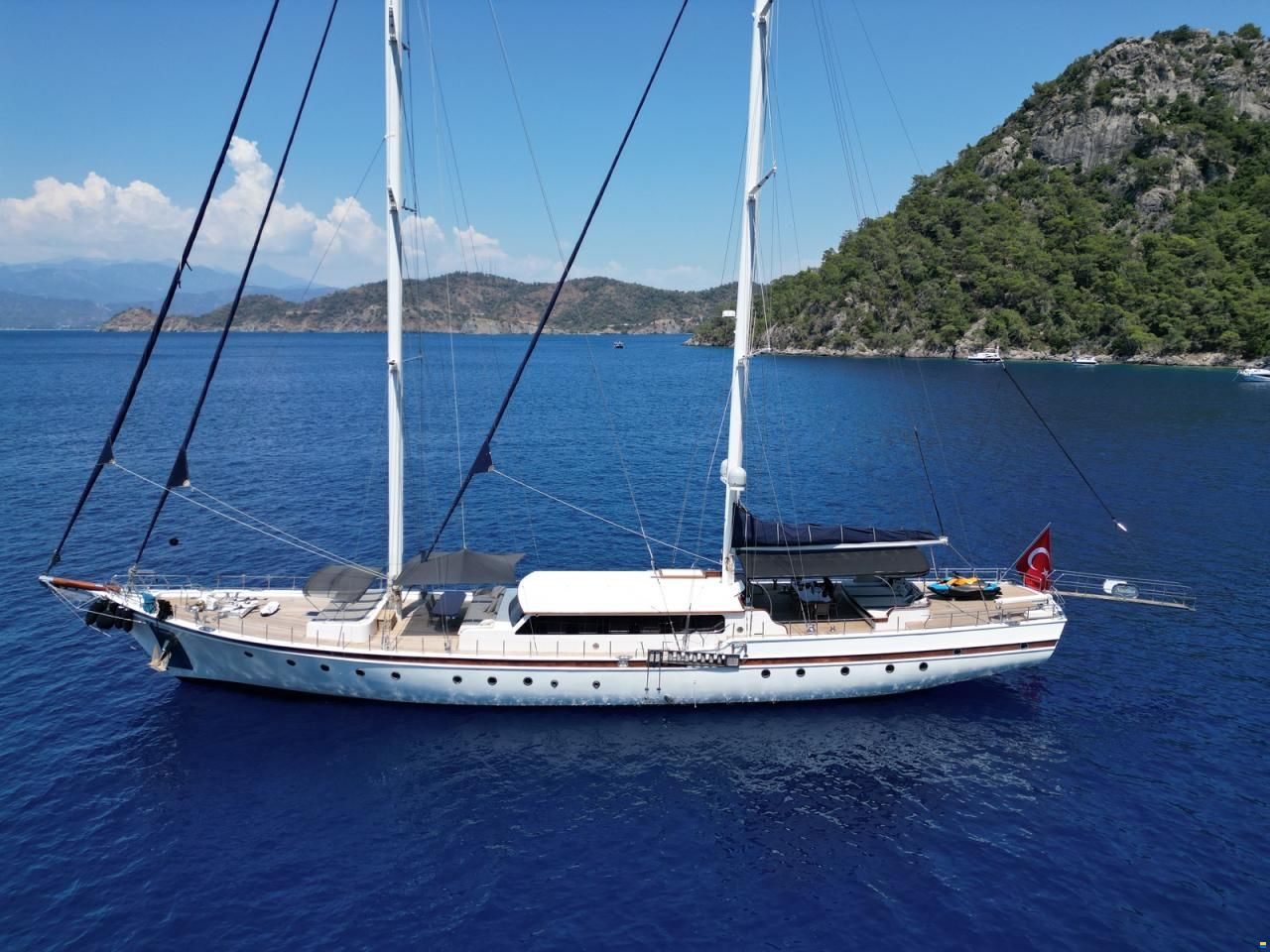 Custom Schooner 38m
