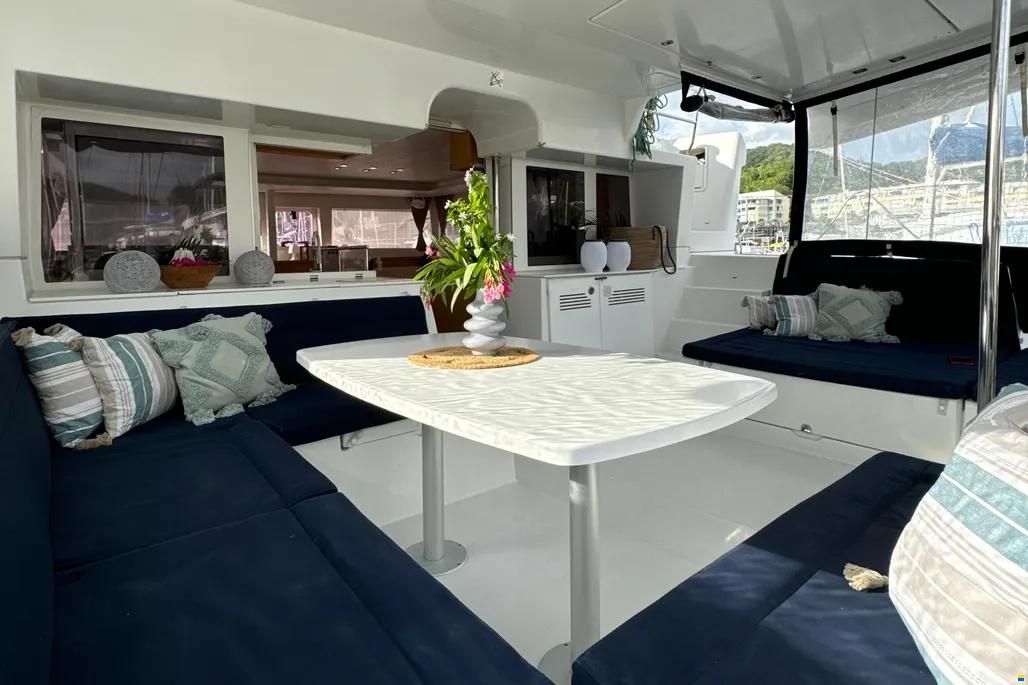 LAGOON 450 F – Le catamaran idéal