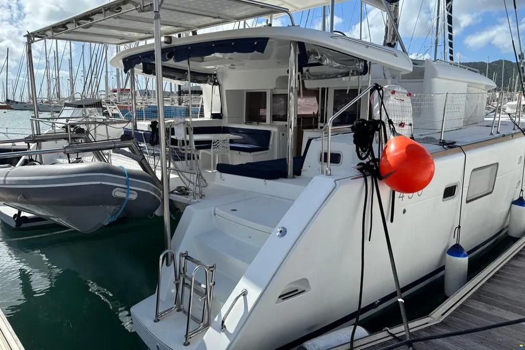 LAGOON 450 F – Le catamaran idéal