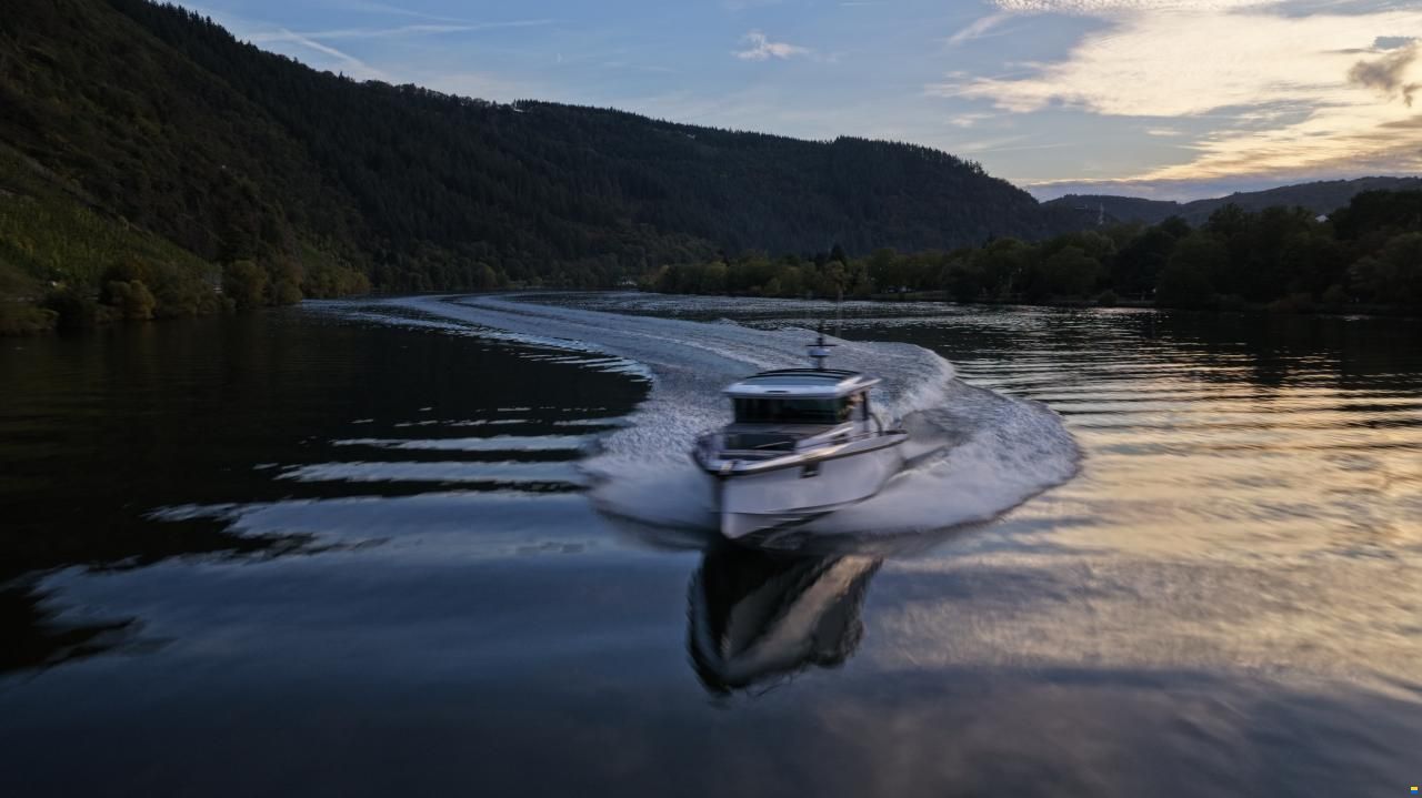 Axopar 45 XC Cross Cabin
