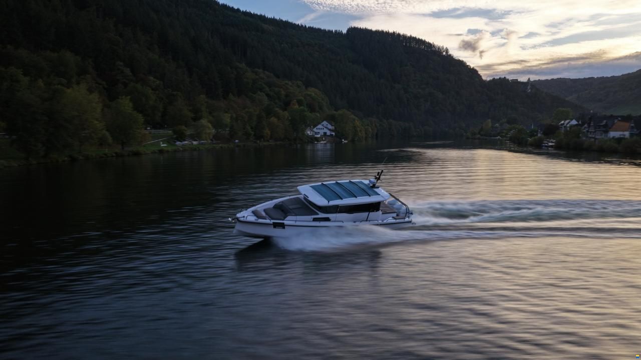 Axopar 45 XC Cross Cabin